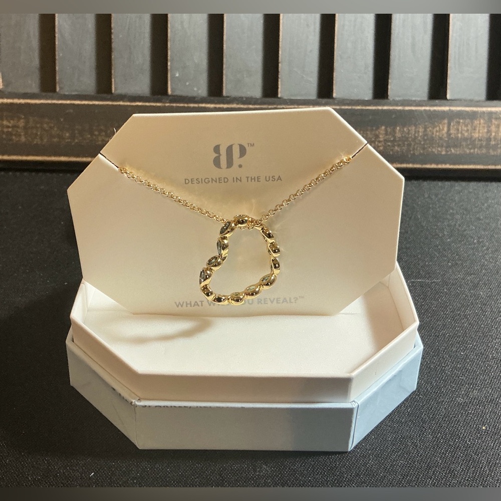 Bomb Party OG Heart Necklace “Graceful Heart” NK84861 Gold